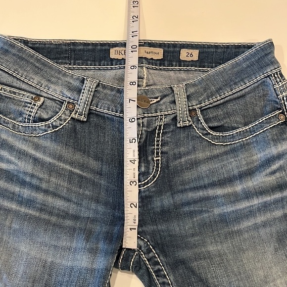 BKE Denim Sabrina Low Rise Capri Size 26 - Picture 5 of 16